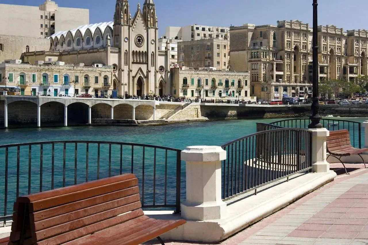 סליאמה Seafront Luxury Apartment With Pool מלטה